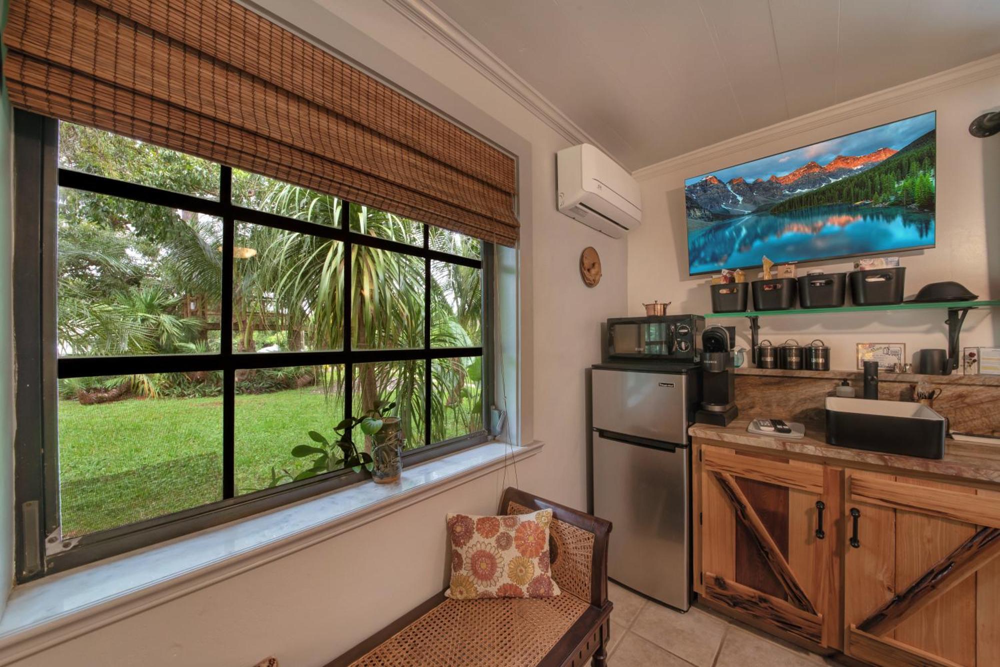 La Quiete Cove For One Bed & Breakfast Лейк Уърт Екстериор снимка